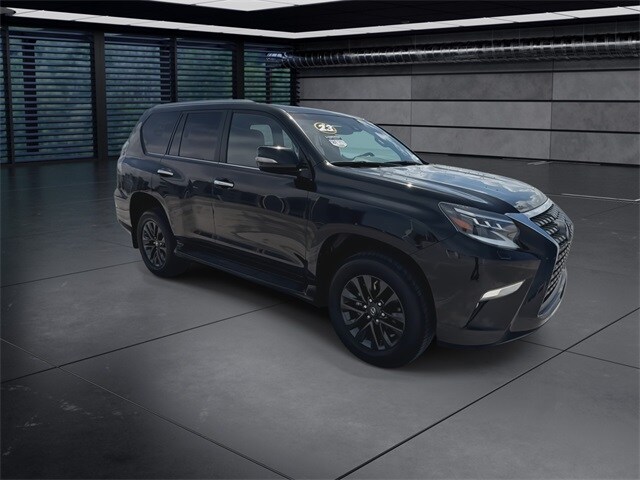 2023 Lexus GX 460 photo 2