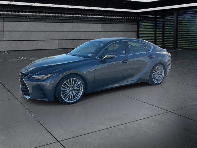 2023 Lexus IS 300 photo 4