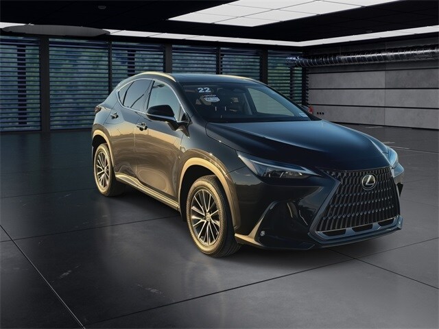 2022 Lexus NX 350 Premium photo 2