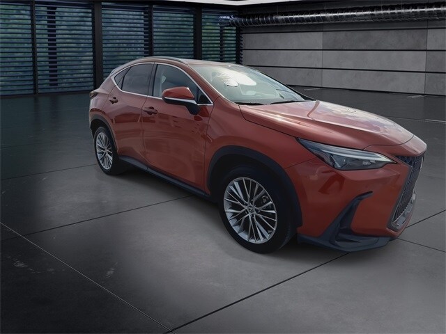 2022 Lexus NX 350h Premium photo 2