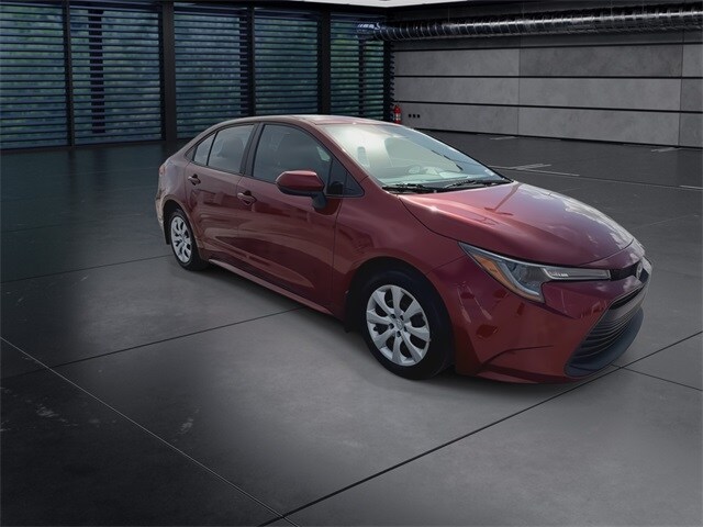 2023 Toyota Corolla LE photo 2
