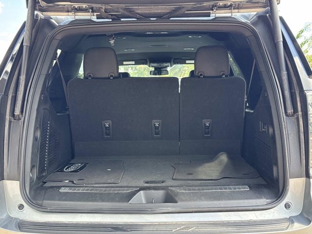 2025 Chevrolet Suburban Premier - Photo 5