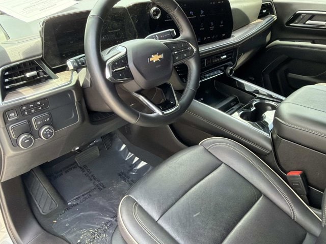 2025 Chevrolet Suburban Premier - Photo 33