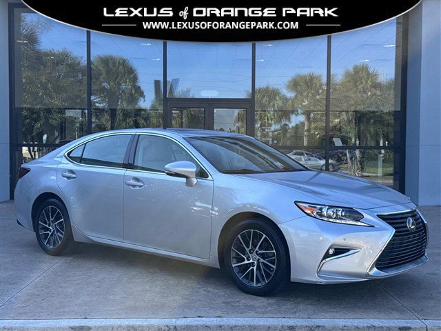 2016 Lexus ES
