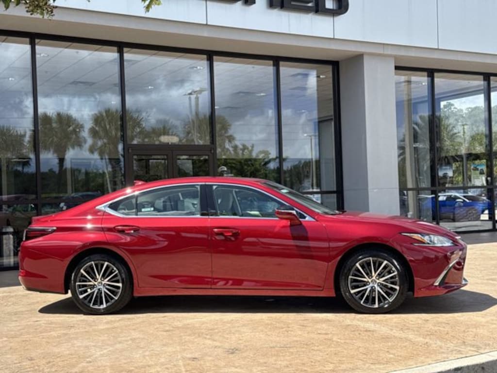 Used 2025 Lexus ES 350