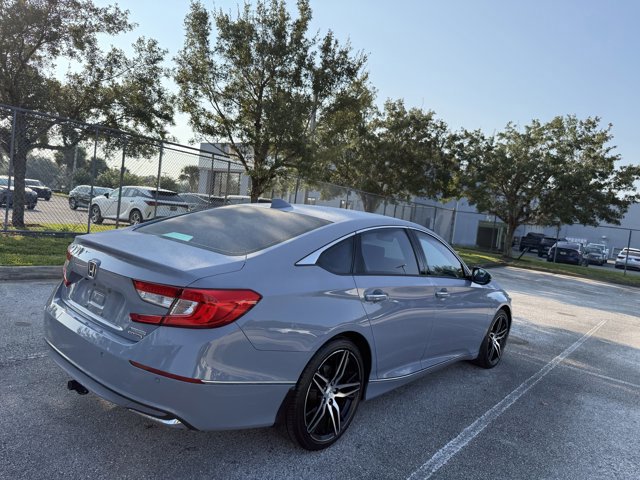 2021 Honda Accord Hybrid Touring photo 3