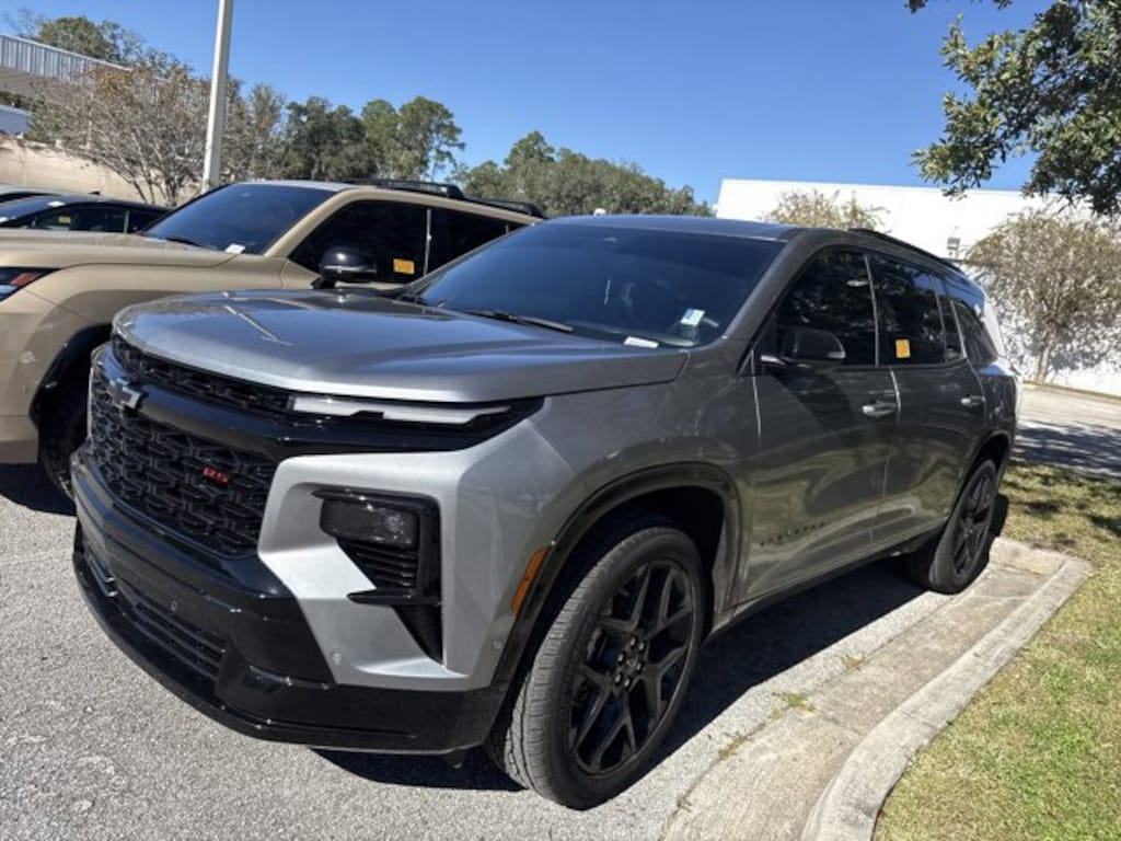 Used 2026 Chevrolet Traverse RS