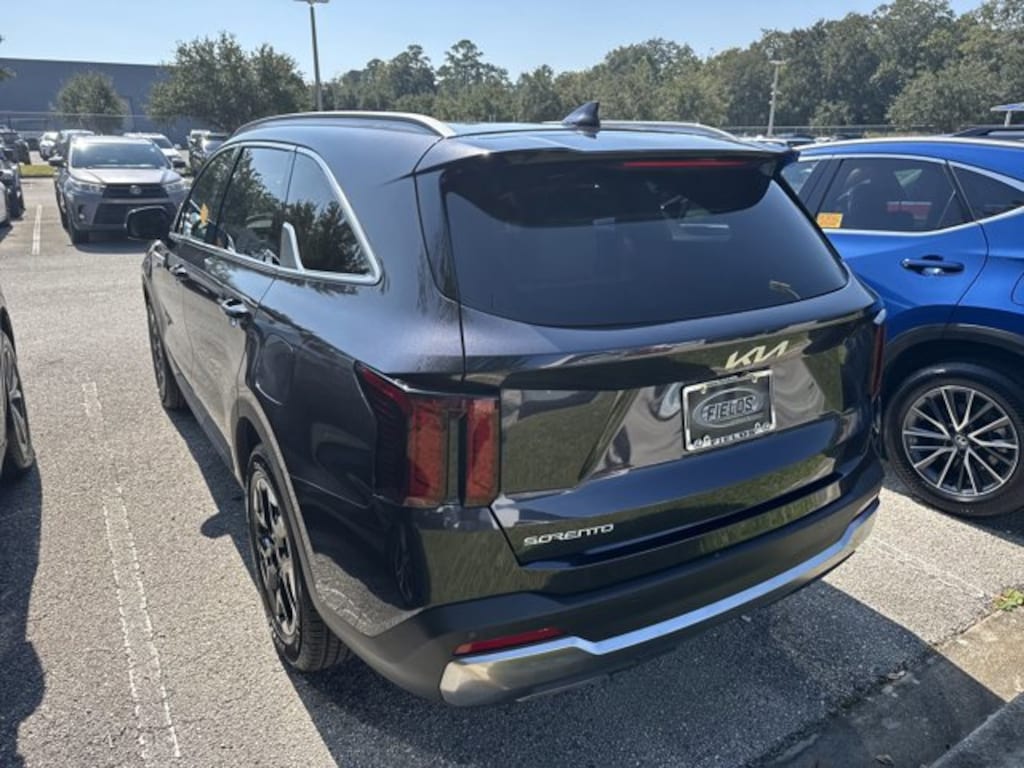 Used 2026 Kia Sorento S