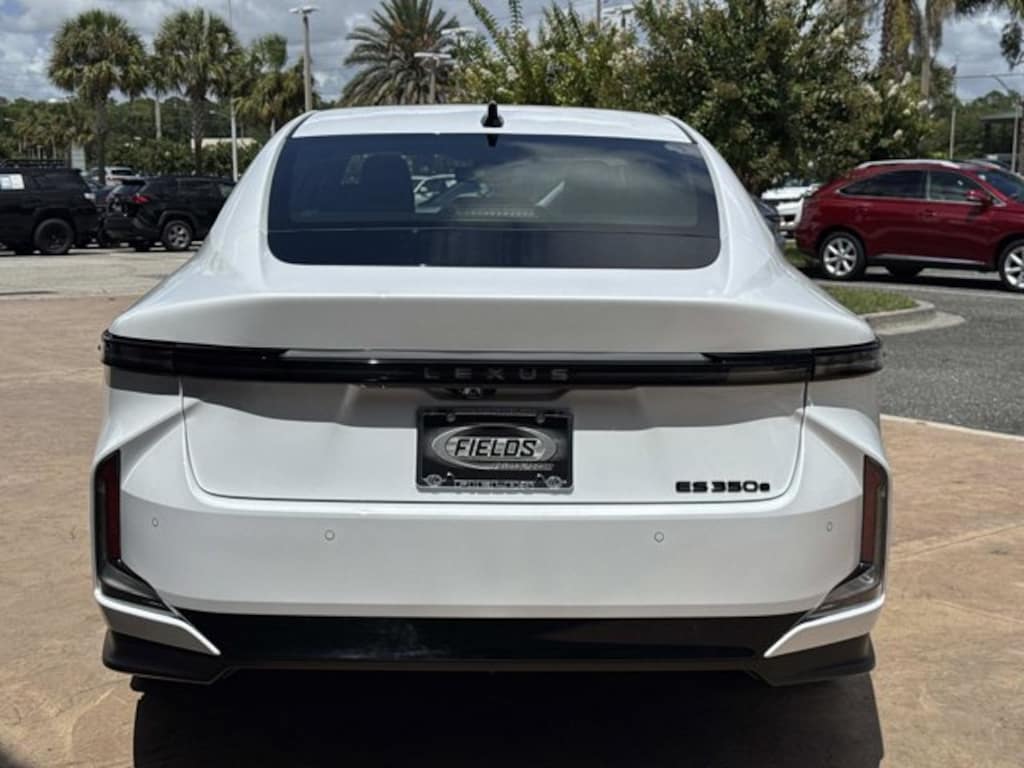 New 2026 Lexus ES 350e PREMIUM SEDAN