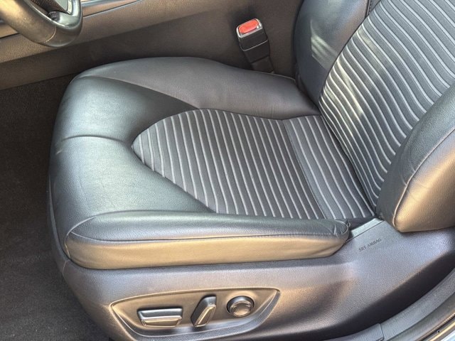 2024 Toyota Camry SE - Photo 19