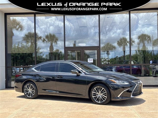 2022 Lexus ES 350 350's photo