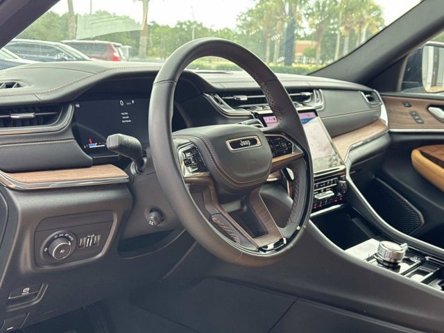 2023 Jeep Grand Cherokee L Summit - Photo 16