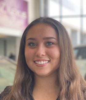 Staff member Marissa Smith from ID_f45db92ed05d