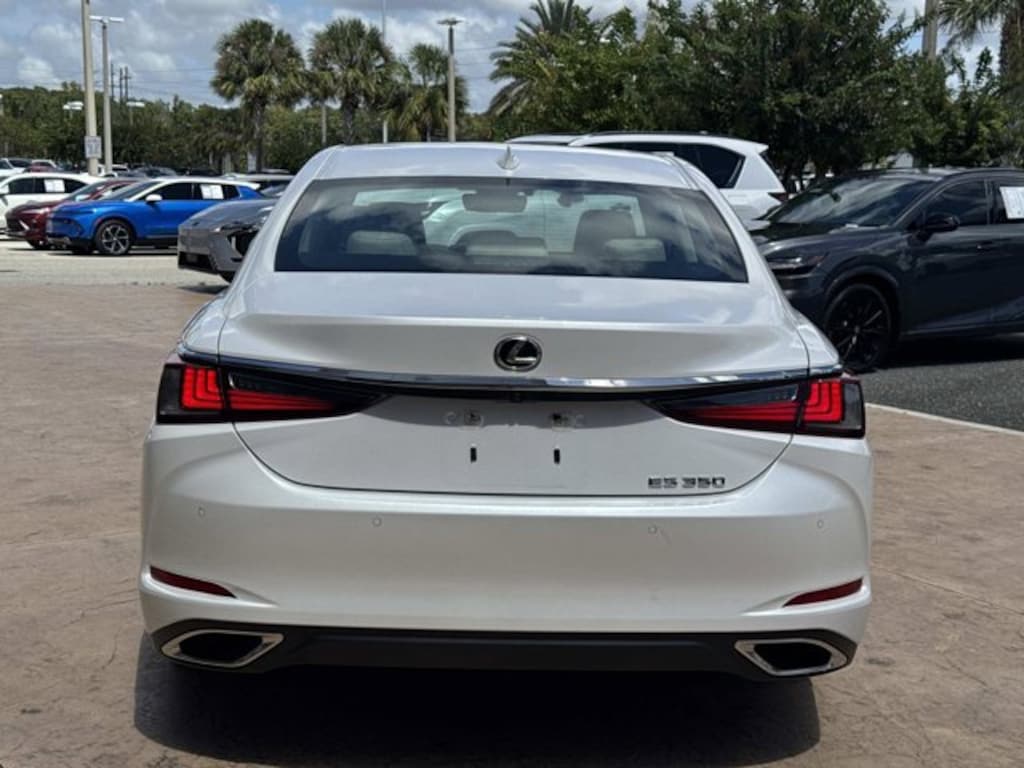 Certified 2025 Lexus ES 350 SEDAN