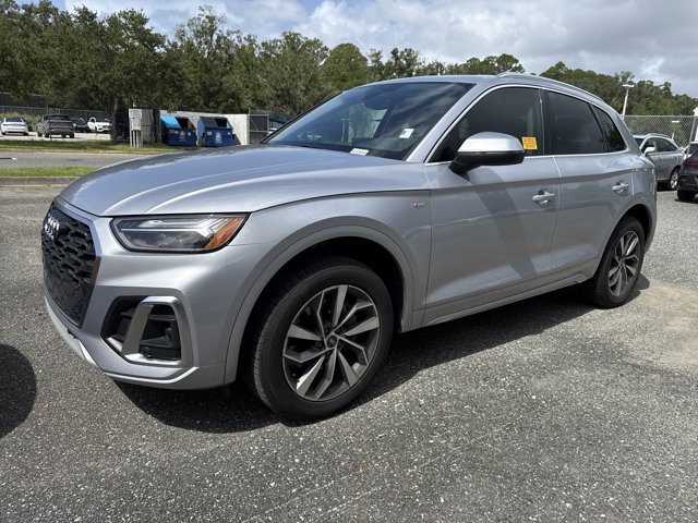 2022 Audi Q5 45 S line Premium photo 2