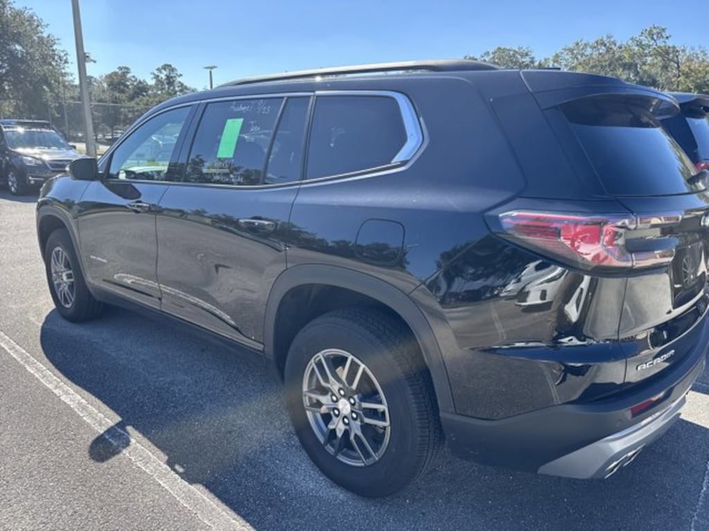 Used 2025 GMC Acadia Elevation