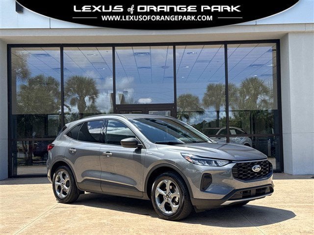 Gray Metallic 2025 Ford Escape SUV / Crossover Front-Wheel Drive 8-Speed Automatic Overdrive