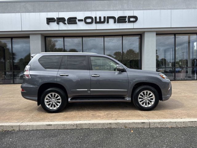 2019 Lexus GX 460 photo 2