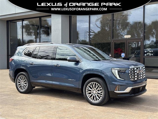 2025 GMC Acadia Denali's photo