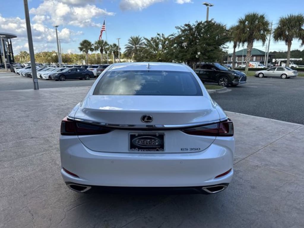 New 2025 Lexus ES 350 SEDAN