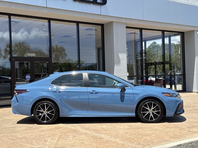 2024 Toyota Camry SE - Photo 10