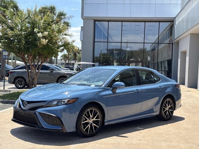 2024 Toyota Camry SE - Photo 14