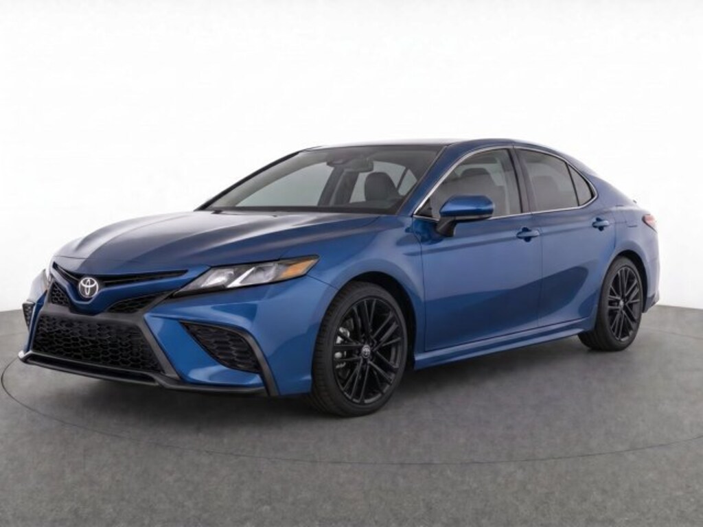 Used 2025 Toyota Camry SE