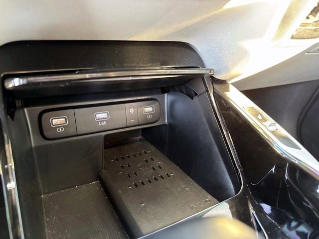 2022 Kia Sorento SX - Photo 29