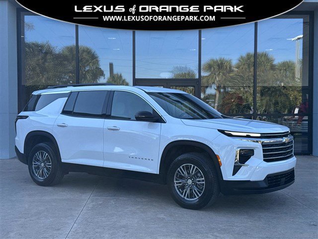 2025 Chevrolet Traverse LT's photo