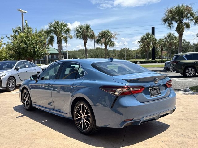 2024 Toyota Camry SE - Photo 13