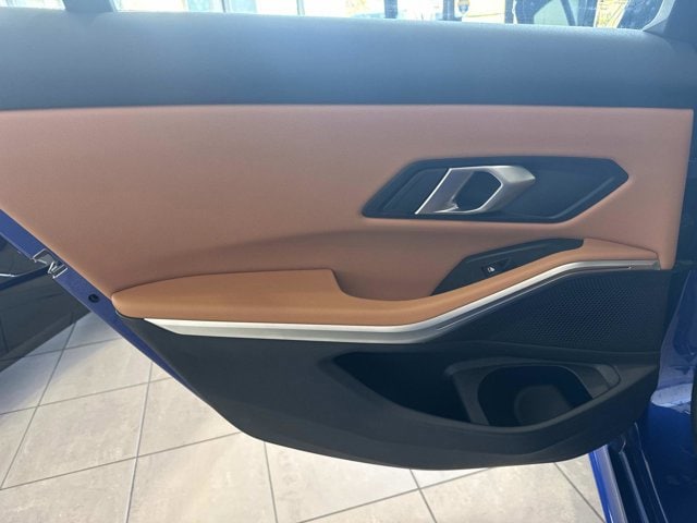 2024 BMW 3 Series 330e - Photo 11