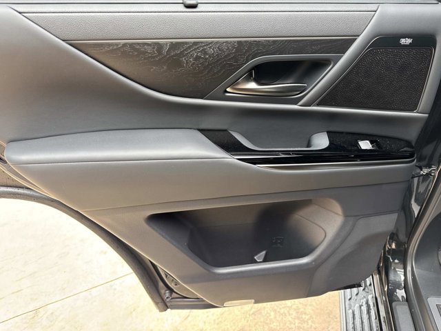 2025 Lexus LX Overtrail - Photo 11
