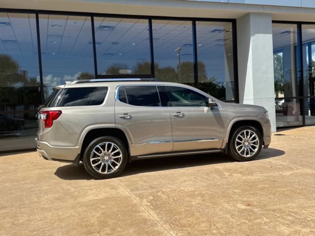 Used 2022 GMC Acadia Denali