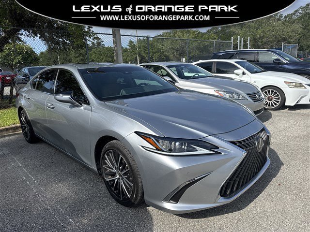 2024 Lexus ES 350 350's photo