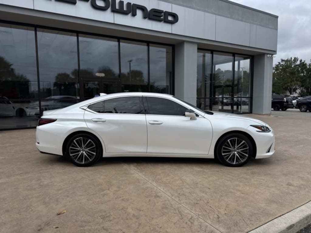 Certified 2023 Lexus ES 350 SEDAN