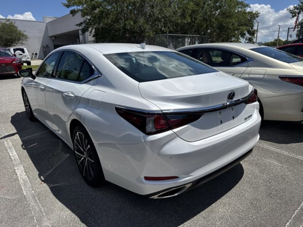Used 2025 Lexus ES 350