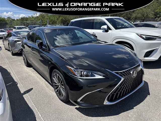 2022 Lexus ES 350 350's photo
