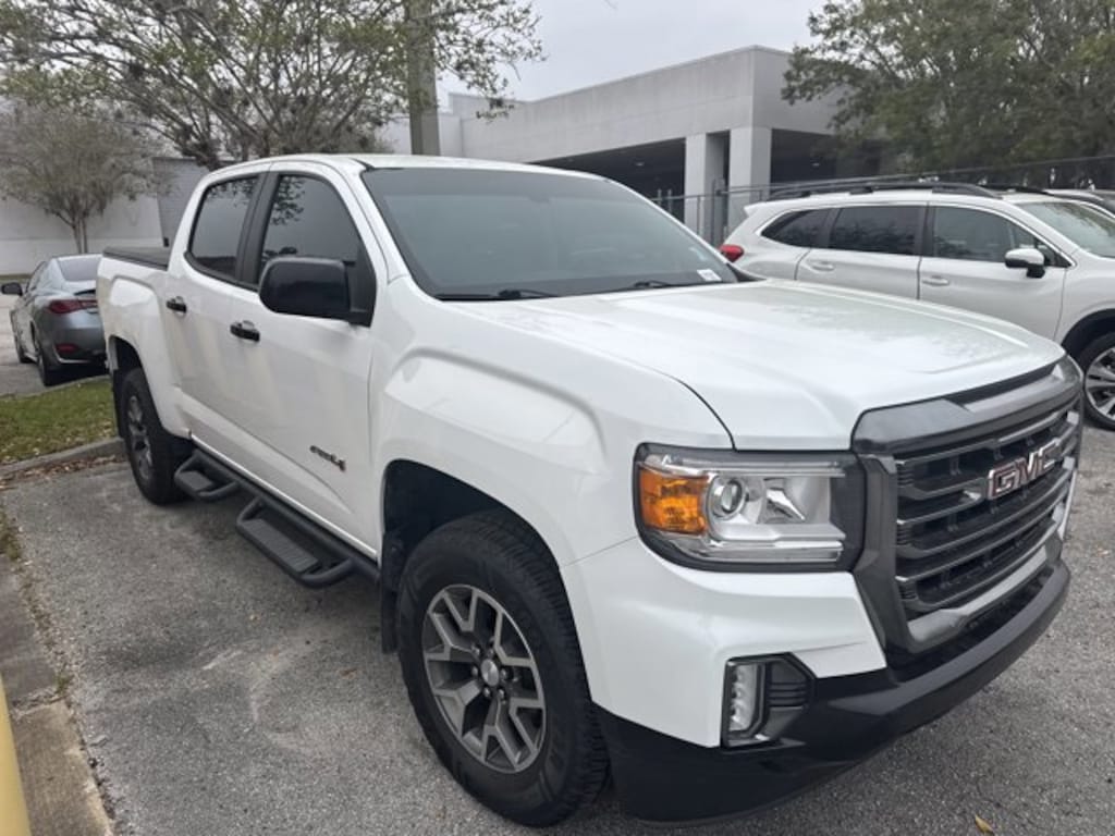 Used 2022 GMC Canyon AT4 w/Cloth