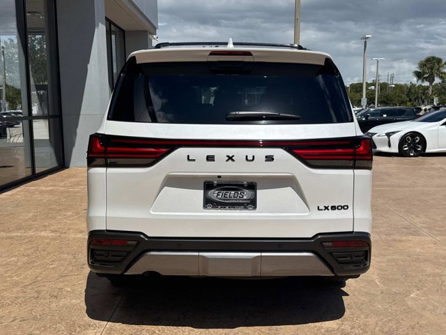 2025 Lexus LX 600 Luxury photo 4