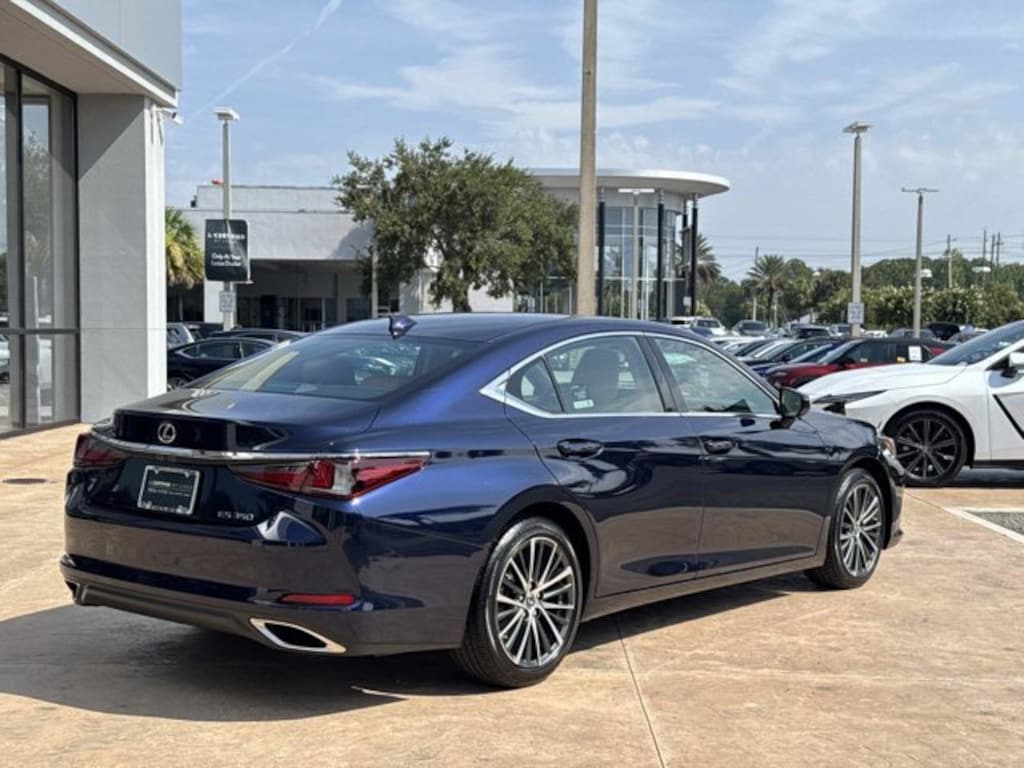 Used 2023 Lexus ES 350