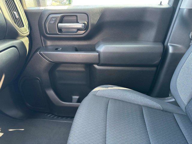 2025 Chevrolet Silverado 2500HD Custom - Photo 21