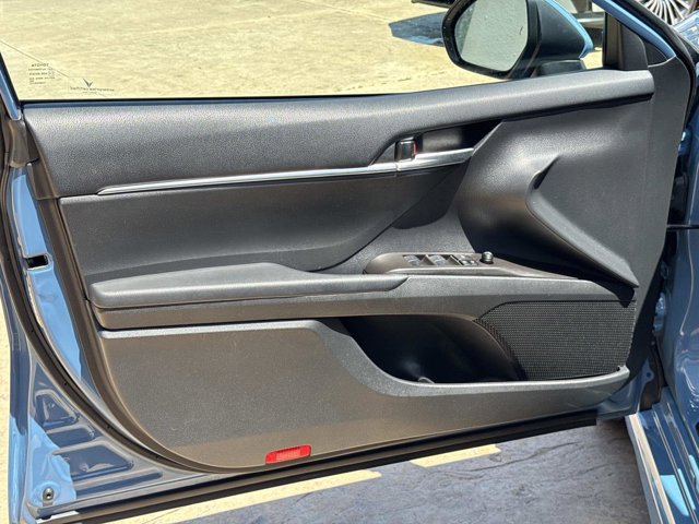 2024 Toyota Camry SE - Photo 17