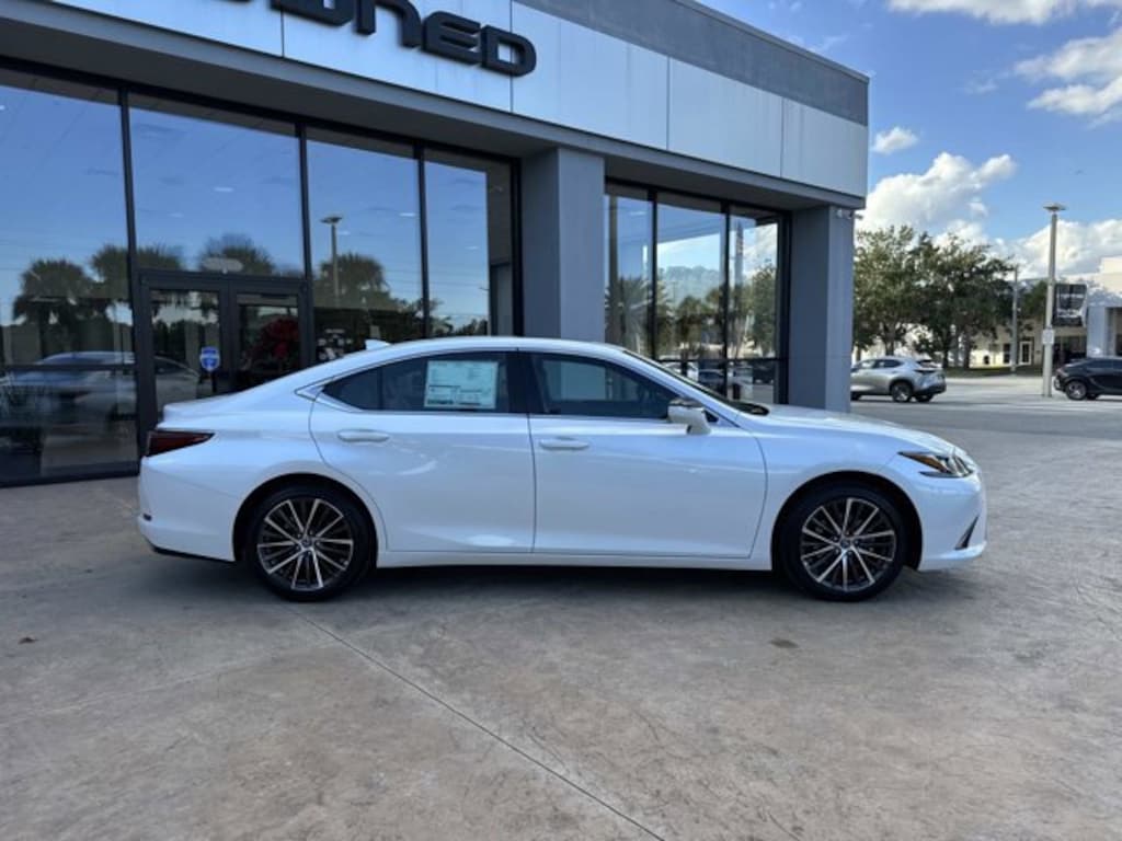 New 2025 Lexus ES 350 SEDAN