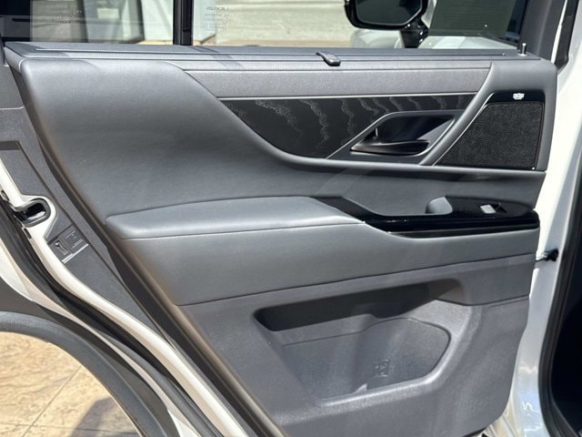2026 Lexus LX 700h Luxury - Photo 12