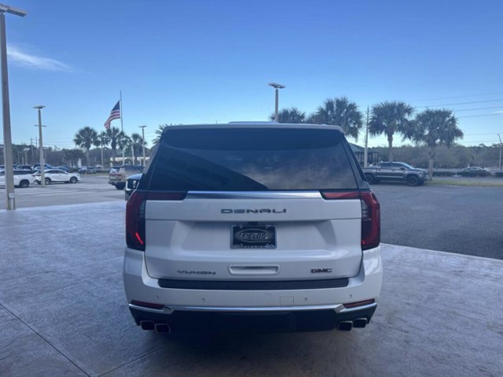 Used 2025 GMC Yukon XL Denali