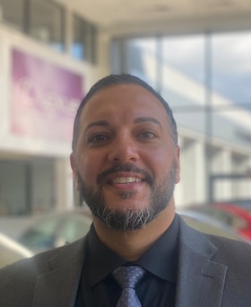 Staff member Sam Fakhouri from ID_5a625c6fdfd0