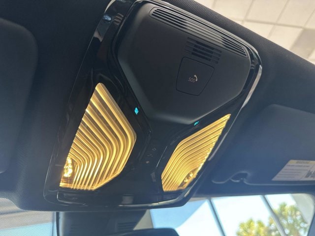 2024 BMW 3 Series 330e - Photo 30