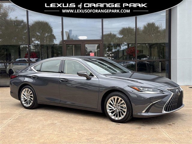 2023 Lexus ES Hybrid 300h Ultra Luxury's photo