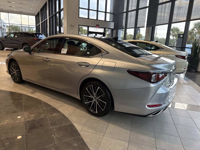 2025 Lexus ES 350 Premium photo 4
