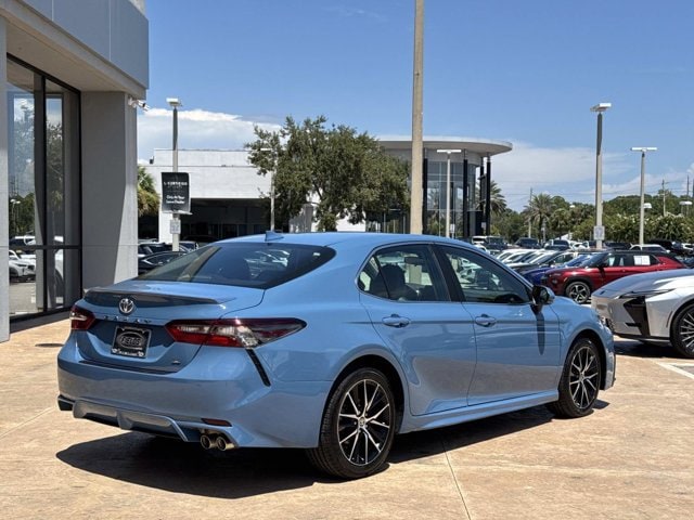 2024 Toyota Camry SE - Photo 11